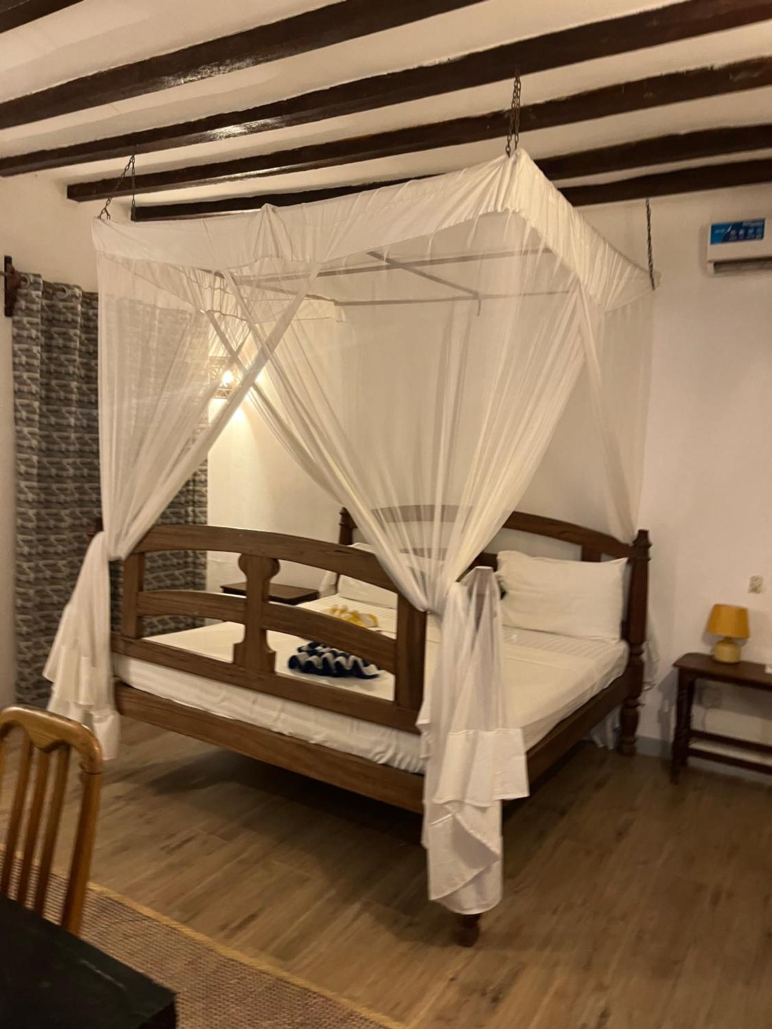 Hotel Malcom Ocean View Retreat