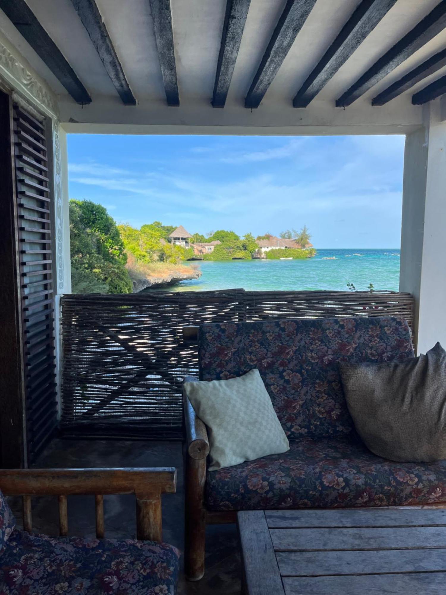 Hotel Malcom Ocean View Retreat *